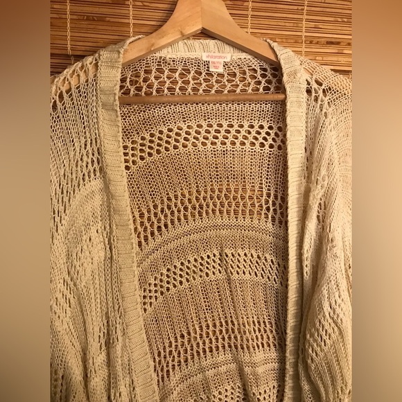 Xhilatation Lace Sweater Cover Up Size XXL - Picture 2 of 5